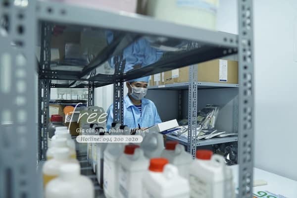 chuyên gia công mỹ phẩm độc quyền