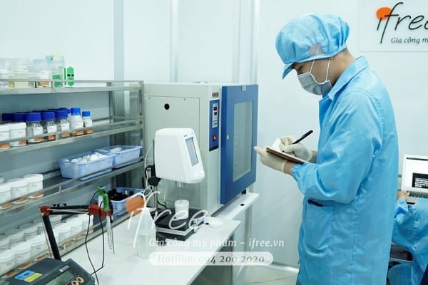 xưởng gia công mỹ phẩm
