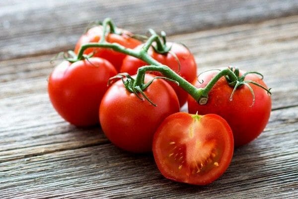 cách làm son môi từ cà chua