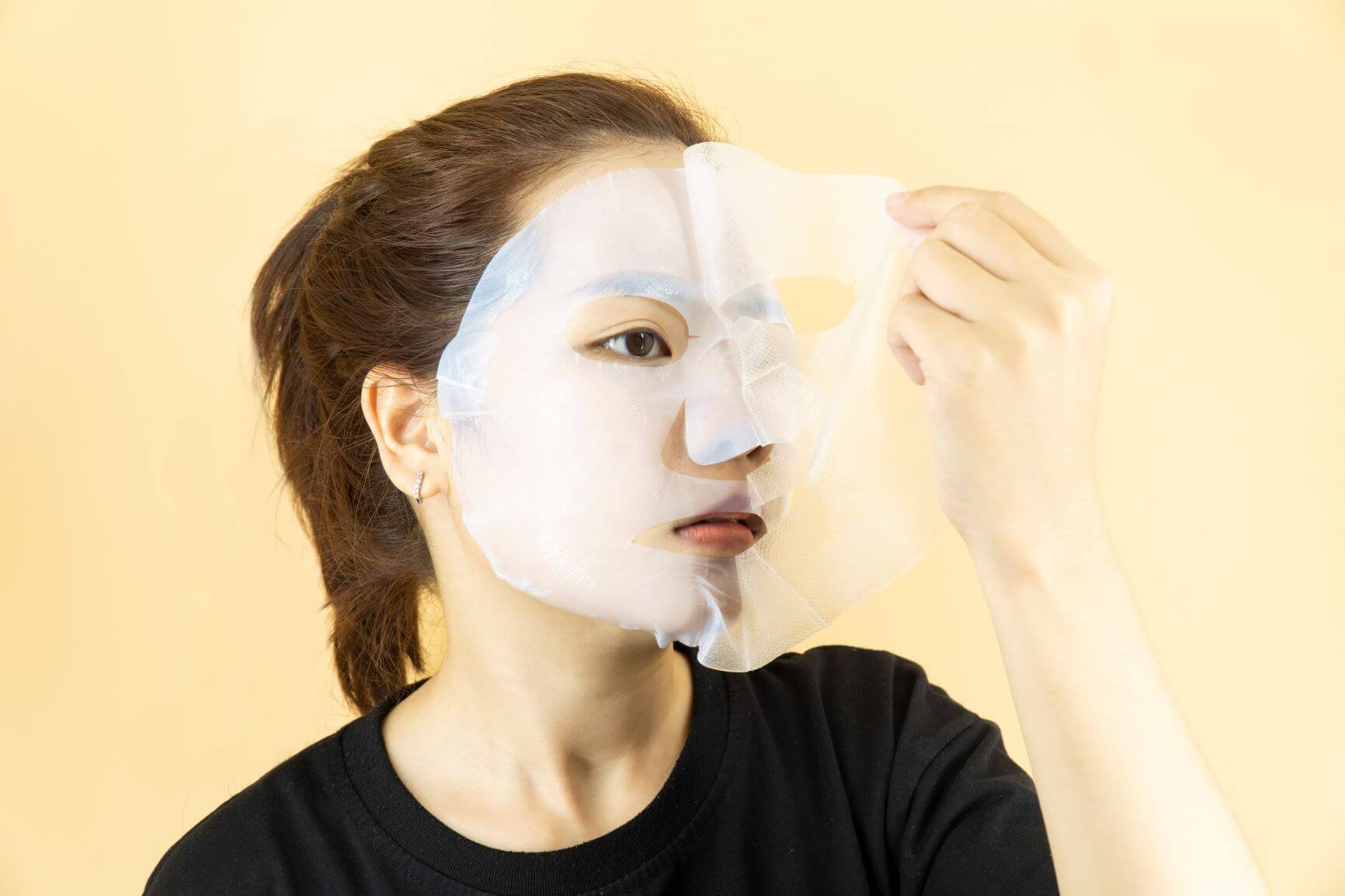 tách lớp film trên mặt nạ dừa biocellulose mask