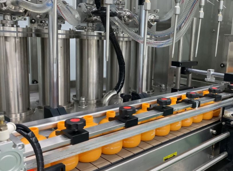 Dịch vụ chiết rót đóng gói nước hoa trọn gói giá rẻ 8 máy chiết rót nước hoa