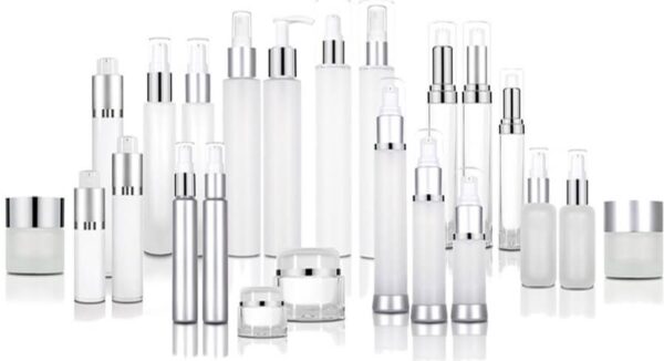 Lối đi cho doanh nghiệp vừa và nhỏ kinh doanh mỹ phẩm 4 chai lo my pham da nang 600x326 1