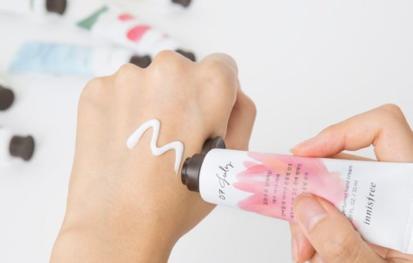 Tìm hiểu hand cream là kem gì khuyến mãi đặc biệt chỉ trong tuần này