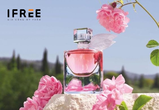 Nước hoa EDP là gì? Công thức nước hoa EDP thơm lâu 27 nước hoa Lancome