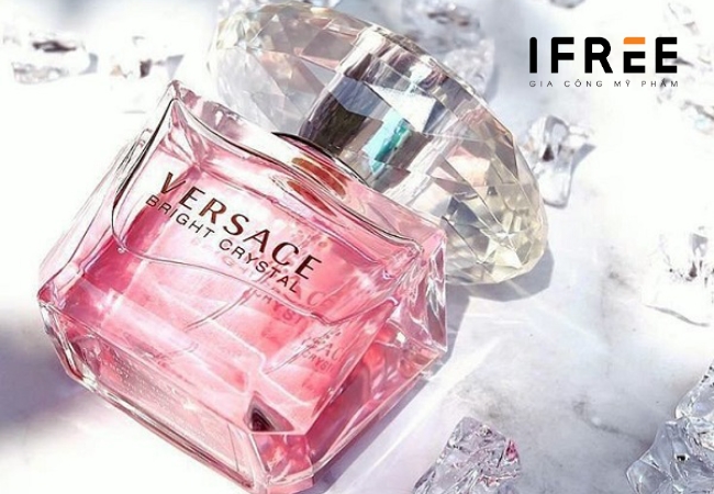 Nước hoa EDT là gì? Công thức nước hoa EDT khác gì nước hoa EDP? 29 nước hoa Versace