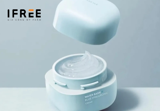 Đừng bỏ qua bước dưỡng ẩm cho da dầu, bạn nhé! 35 dưỡng ẩm cho da dầu