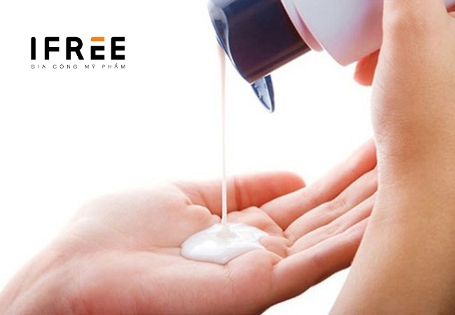 Kem dưỡng trắng da - Bí quyết cho làn da luôn rạng rỡ 43 Kem dưỡng trắng da - Bí quyết cho làn da luôn rạng rỡ