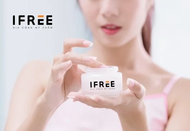 Kem dưỡng trắng da - Bí quyết cho làn da luôn rạng rỡ 35 Kem dưỡng trắng da - Bí quyết cho làn da luôn rạng rỡ